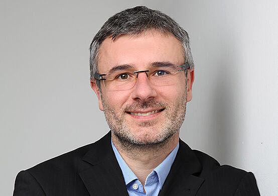 Porträtbild Prof. Andreas Hartmann
